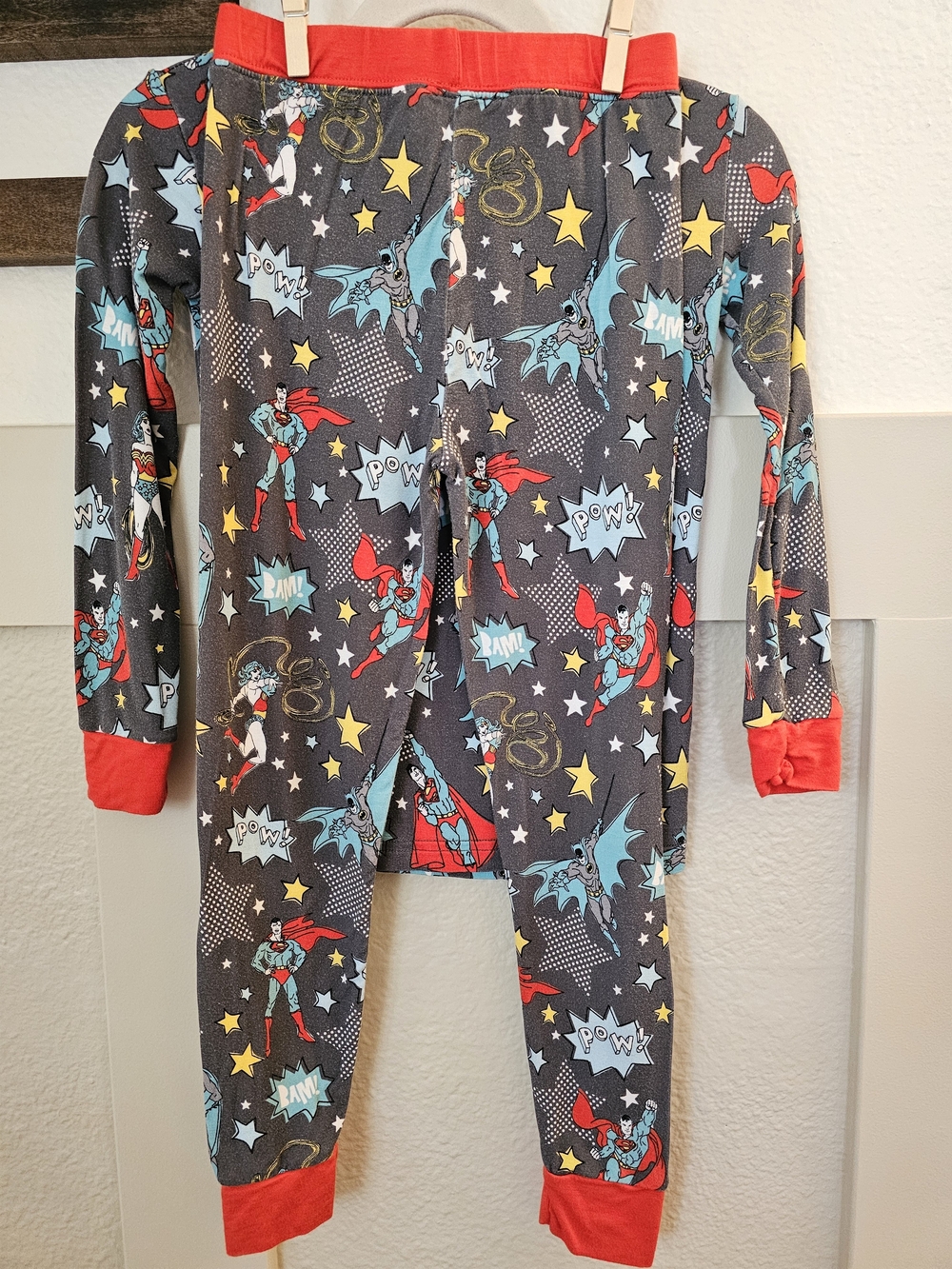 Gray Justice League Retired LS Print For Your Little Superhero 4T - Picture 3 of 3